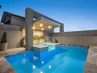 home building design with swimming pool